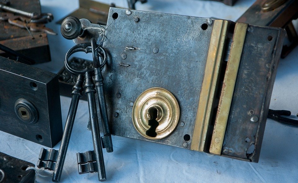 locksmith tools